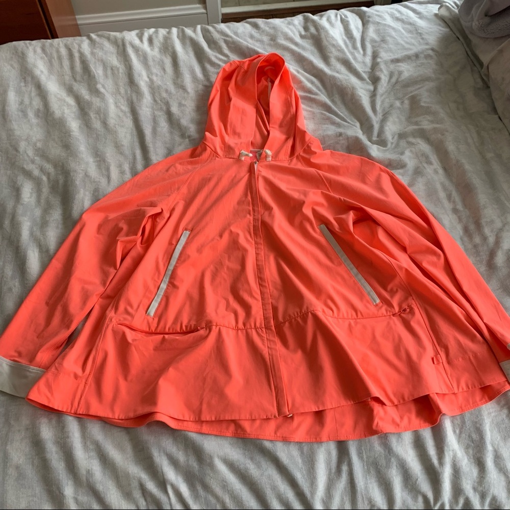 EUC lululemon rain jacket